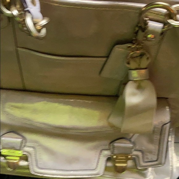 Purse - Picture 2 of 5